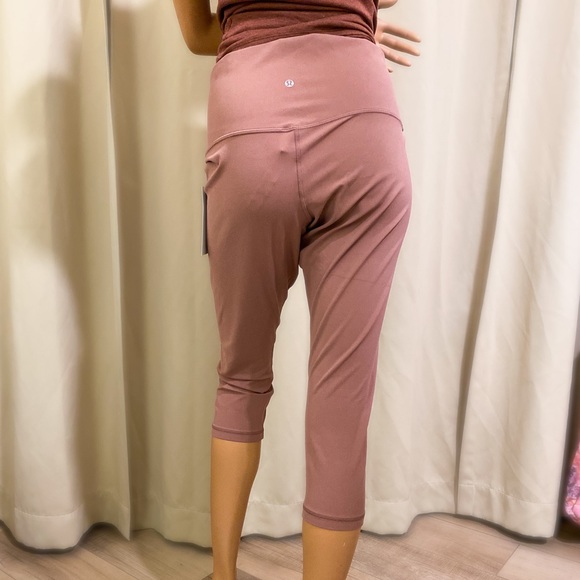 New lululemon Align HR Crop 21" $88 size 16 - Picture 2 of 8